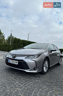 Седан Toyota Corolla 2019 в Днепре