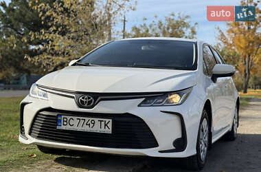 Седан Toyota Corolla 2020 в Дніпрі