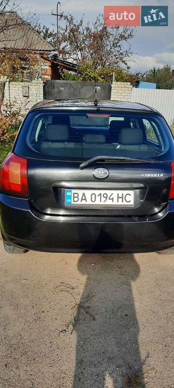 Хэтчбек Toyota Corolla 2002 в Кропивницком