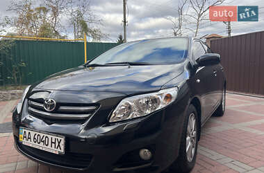 Седан Toyota Corolla 2008 в Києві