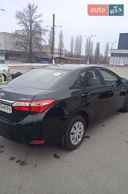 Седан Toyota Corolla 2014 в Киеве