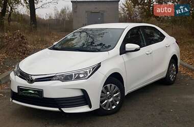 Седан Toyota Corolla 2017 в Києві