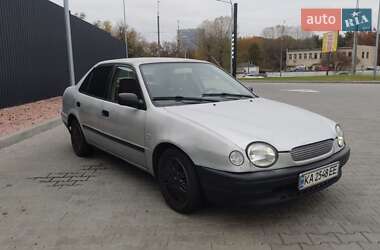 Седан Toyota Corolla 1998 в Киеве