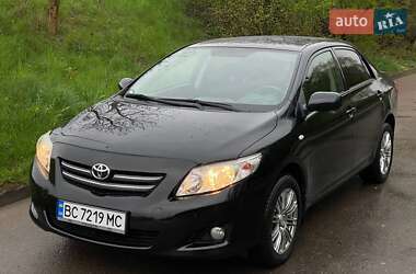 Седан Toyota Corolla 2008 в Львове