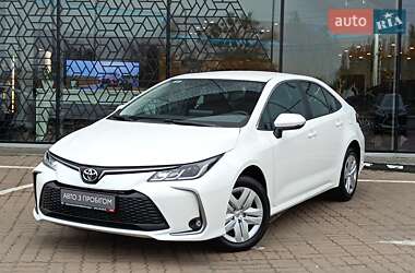 Седан Toyota Corolla 2024 в Киеве