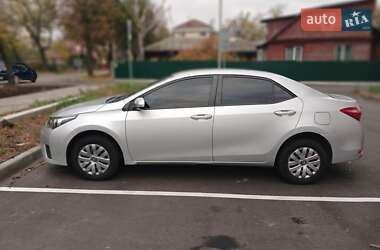 Седан Toyota Corolla 2013 в Чернігові