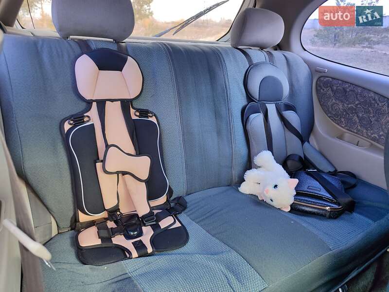 Хэтчбек Toyota Corolla 1998 в Павлограде