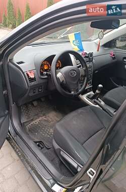 Седан Toyota Corolla 2008 в Сколе