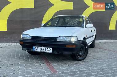 Седан Toyota Corolla 1992 в Ивано-Франковске