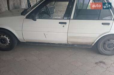 Седан Toyota Corolla 1986 в Одессе