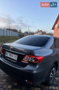 Седан Toyota Corolla 2012 в Львове