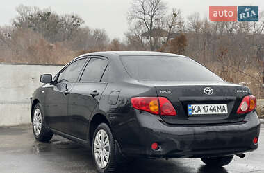 Седан Toyota Corolla 2007 в Киеве