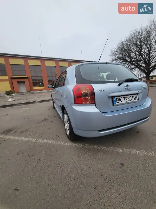 Toyota Corolla 2004