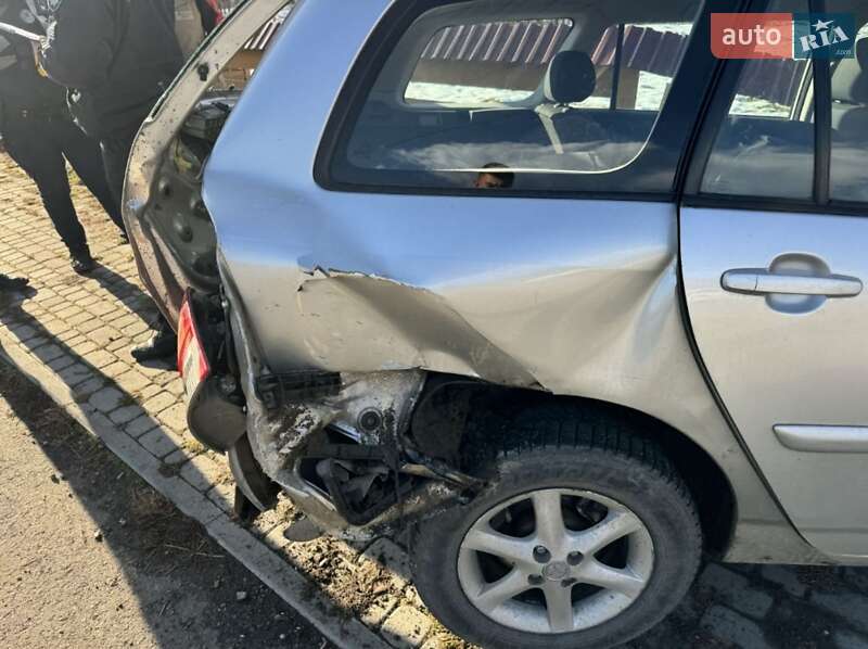 Універсал Toyota Corolla 2006 в Кам'янці-Бузькій