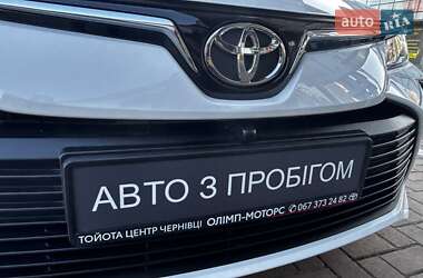 Седан Toyota Corolla 2022 в Чернівцях