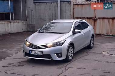 Седан Toyota Corolla 2015 в Києві