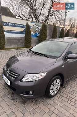 Седан Toyota Corolla 2008 в Кропивницком