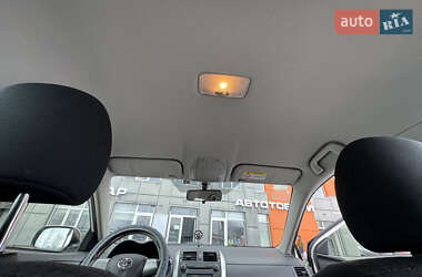 Седан Toyota Corolla 2012 в 