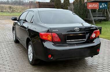 Седан Toyota Corolla 2007 в Мукачевому