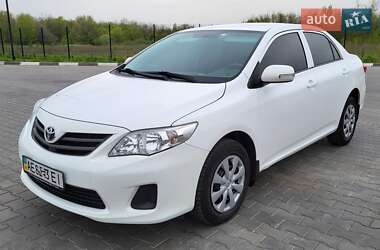 Седан Toyota Corolla 2010 в Жовтих Водах