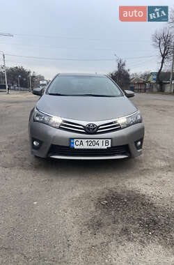 Седан Toyota Corolla 2014 в Черкассах