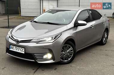 Седан Toyota Corolla 2018 в Києві