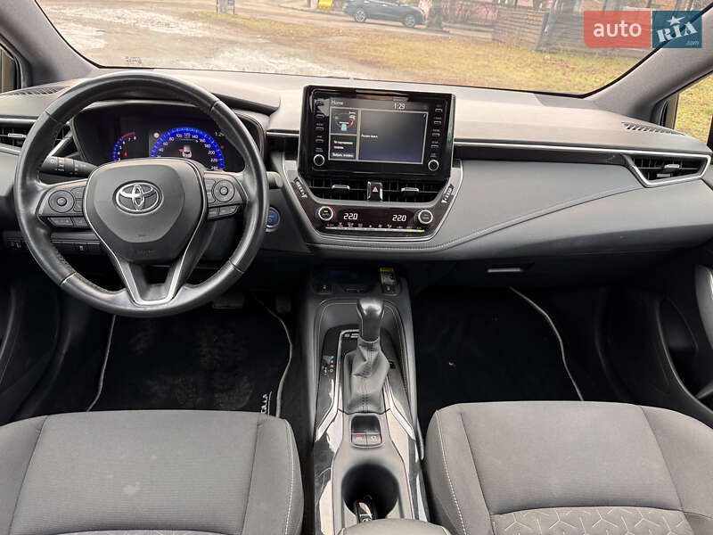 Хетчбек Toyota Corolla 2020 в Кам'янському