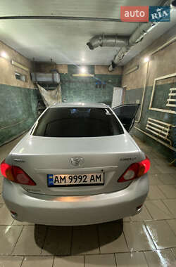 Седан Toyota Corolla 2008 в Звягеле