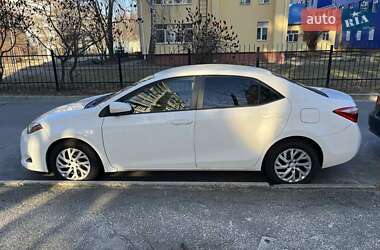 Седан Toyota Corolla 2017 в Києві