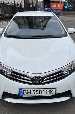 Седан Toyota Corolla 2015 в Одесі