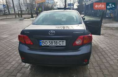 Седан Toyota Corolla 2010 в Тернополе