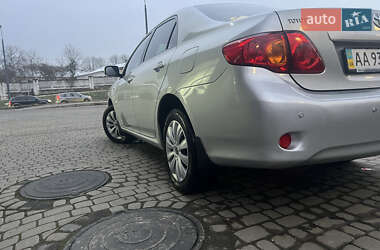 Седан Toyota Corolla 2008 в Львові