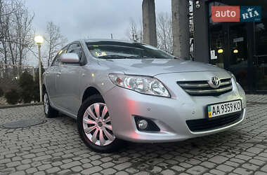 Седан Toyota Corolla 2008 в Львові