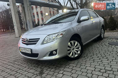 Седан Toyota Corolla 2008 в Львові