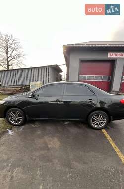 Седан Toyota Corolla 2010 в Володимирці