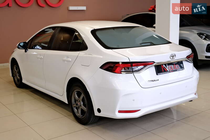 Седан Toyota Corolla 2021 в Одессе