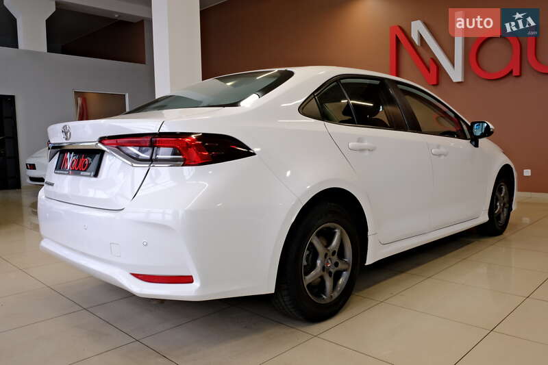 Седан Toyota Corolla 2021 в Одессе