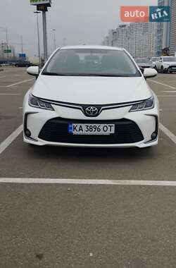 Седан Toyota Corolla 2020 в Киеве