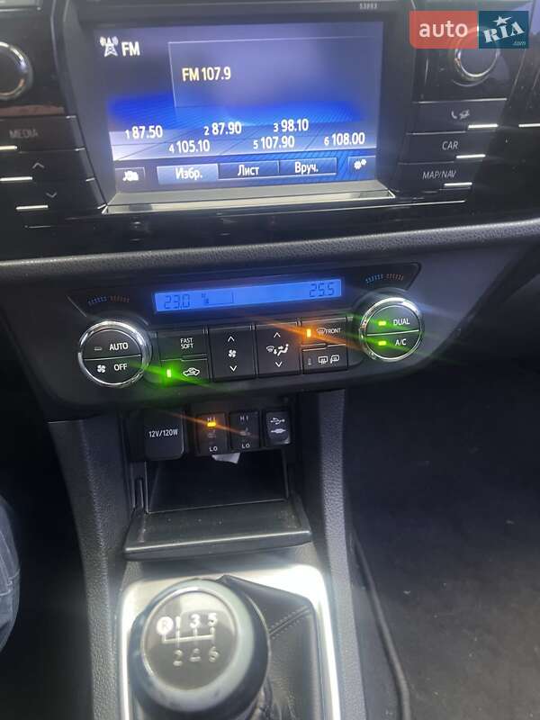 Седан Toyota Corolla 2014 в Васильковке