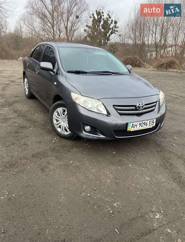 Седан Toyota Corolla 2008 в Ірпені