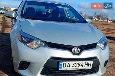 Седан Toyota Corolla 2013 в Кропивницькому