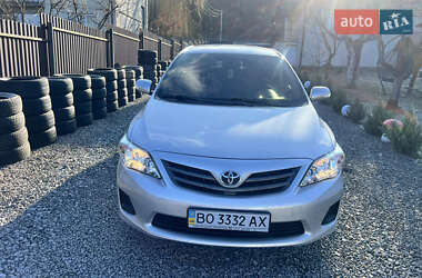 Седан Toyota Corolla 2011 в Кременце