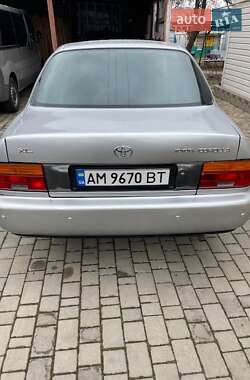 Седан Toyota Corolla 1997 в Олевську