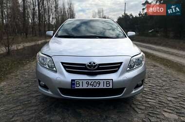 Седан Toyota Corolla 2009 в Охтирці