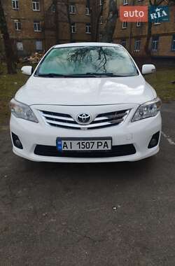 Седан Toyota Corolla 2011 в Киеве