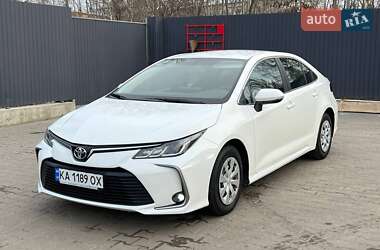 Седан Toyota Corolla 2020 в Чернигове