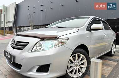 Седан Toyota Corolla 2009 в Киеве