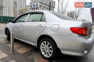 Седан Toyota Corolla 2009 в Киеве