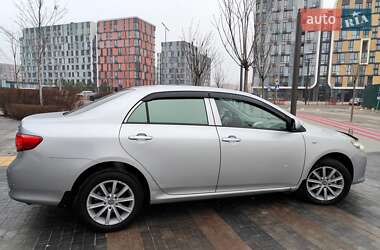 Седан Toyota Corolla 2009 в Киеве