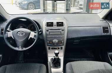 Седан Toyota Corolla 2008 в Харькове